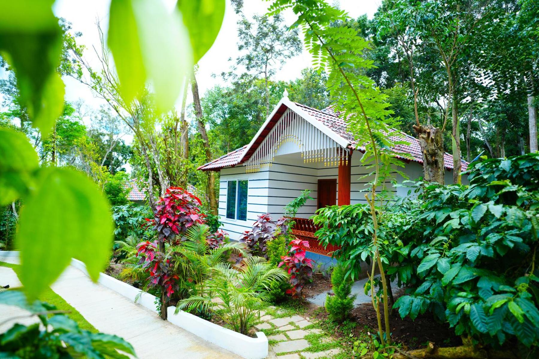 Coorg Orange Blossom Resort And Spa Suntikoppa ภายนอก รูปภาพ